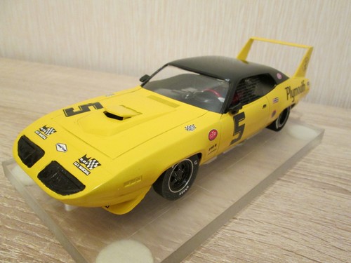Slotcar plymouth roadrunner - slotcar,
